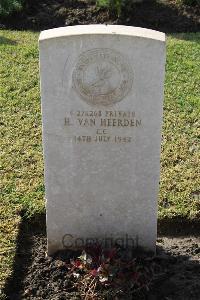 Ismailia War Memorial Cemetery - Van Heerden, H